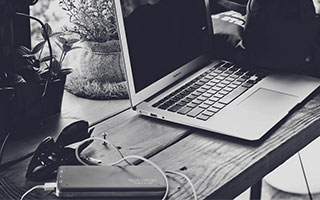 Geekstake Market Recap: Ethereum's ETF Outflows vs. Fusaka Upgrade Momentum – Is Anyone Actually Buying This 'Momentum' Story?